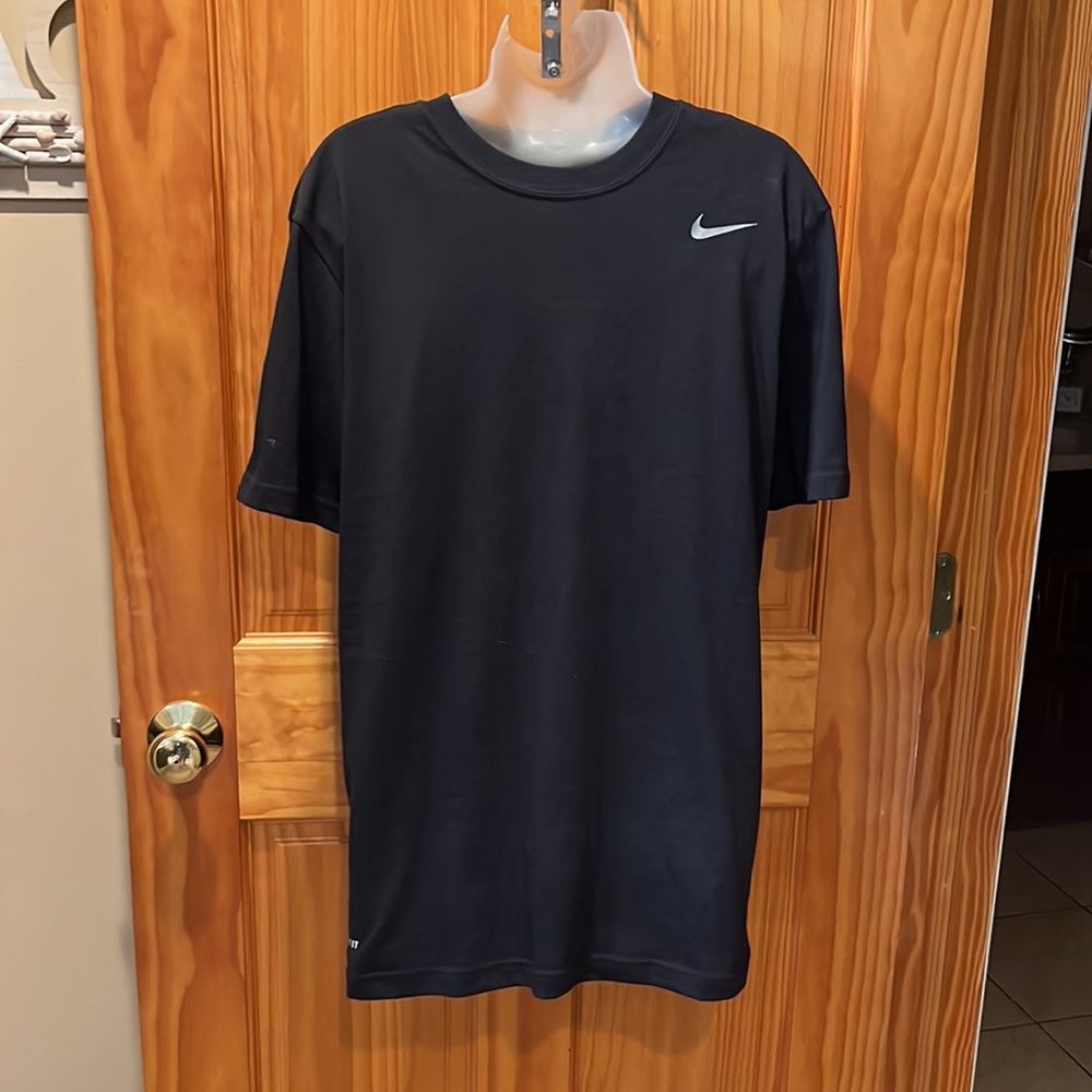 Nike Dri-Fit Black Unisex T-Shirt - Picture 3 of 8